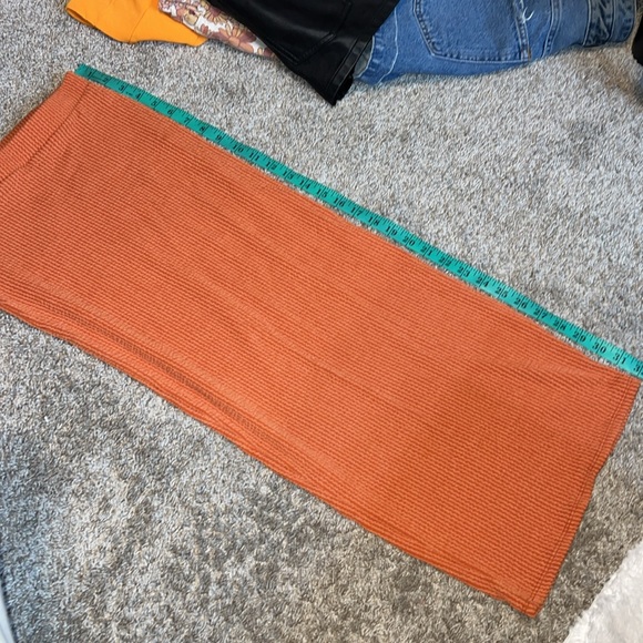 21 Saints orange midi to full ribbed skirt size small w/ lots of stretch - Picture 7 of 7